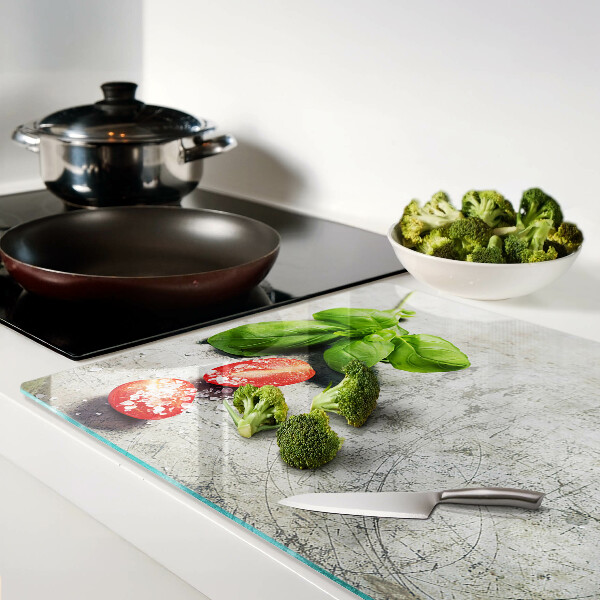 Tabla de cortar de cristal Tomates con albahaca y sal