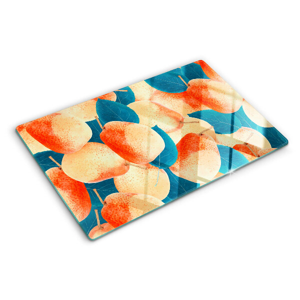 Tabla de cortar Melocotones sobre un fondo de hojas