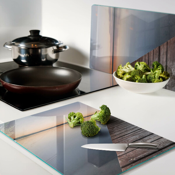 Tabla para cortar Muelle en el lago al atardecer