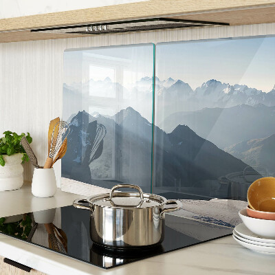 Szklana deska do krojenia Górski krajobraz w chmurach