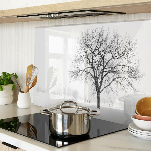 Tabla de cortar de cristal Paisaje invernal vacío con un árbol.