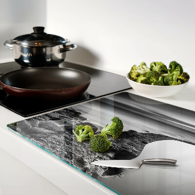 Tabla para cortar Un paisaje costero en tonos grises