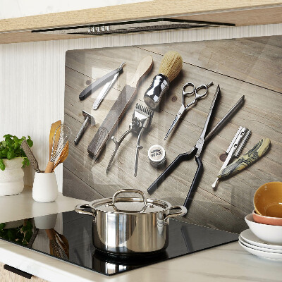 Deska kuchenna szklana Narzędzia fryzjerskie na drewnianym tle