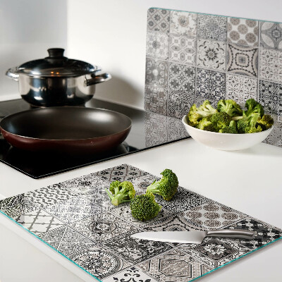 Tabla de cocina Patrones de mosaicos en tonos de gris