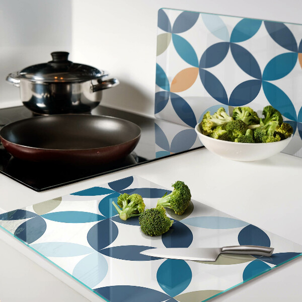 Tabla de cortar Hojas geométricas en diferentes colores.