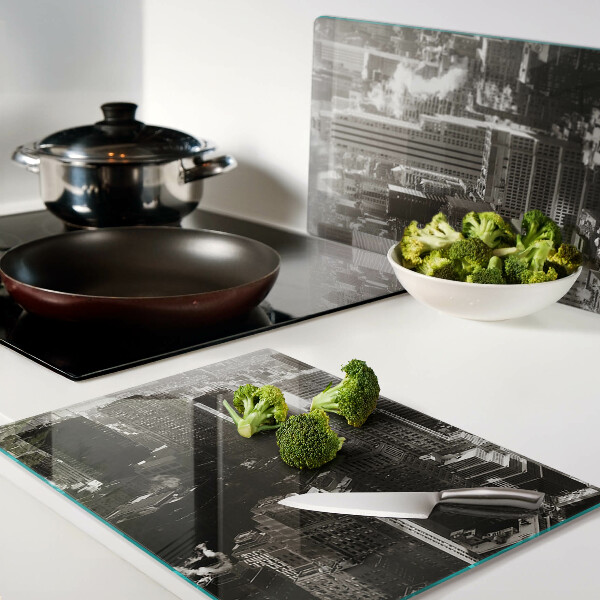 Tabla de cortar Panorama de la ciudad en tonos blanco y negro