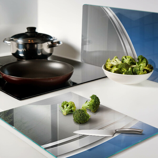 Tabla para cortar Efecto metálico con acentos azules.