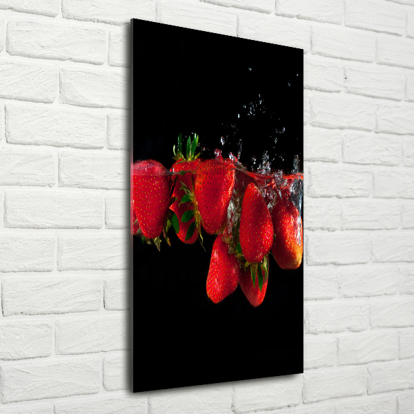 Cuadro decorativo en acrílico brillante vertical Fresas en agua