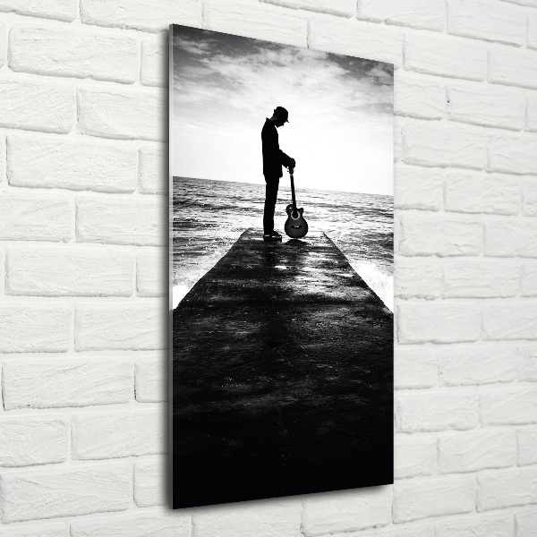 Cuadro de metacrilato moderno efecto cristal vertical Guitarrista en el muelle