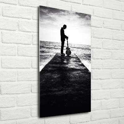 Cuadro de metacrilato moderno efecto cristal vertical Guitarrista en el muelle