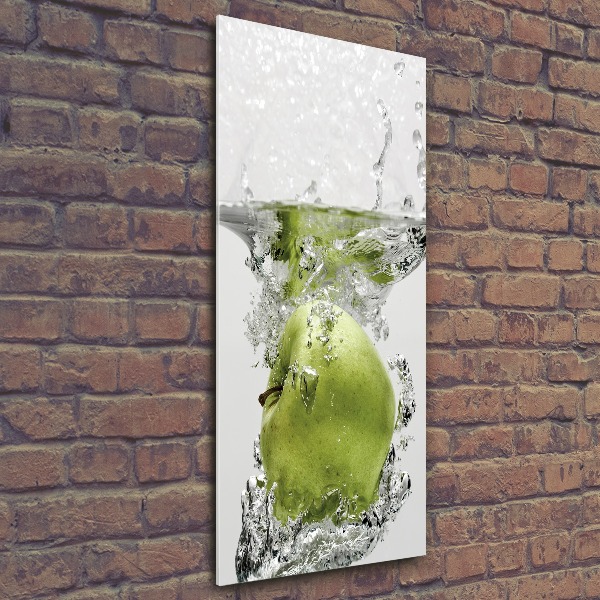 Cuadro decorativo en acrílico brillante vertical Una manzana bajo el agua