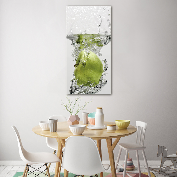 Cuadro decorativo en acrílico brillante vertical Una manzana bajo el agua