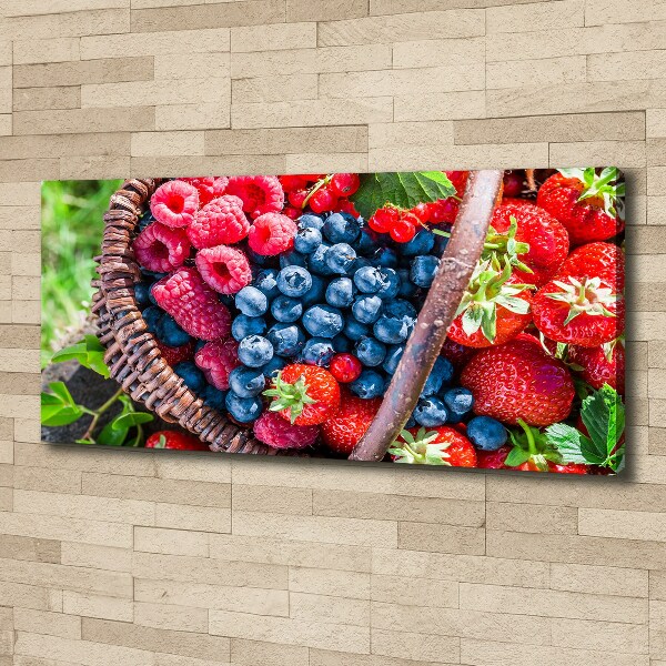 Foto en lienzo con acabado profesional horizontal Una cesta de frutos del bosque