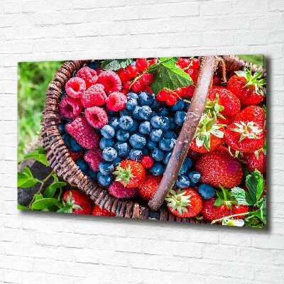 Foto en lienzo con acabado profesional horizontal Una cesta de frutos del bosque