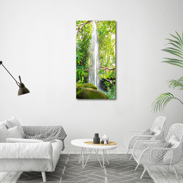 Cuadro moderno en lienzo resistente uv vertical Cascada en la selva