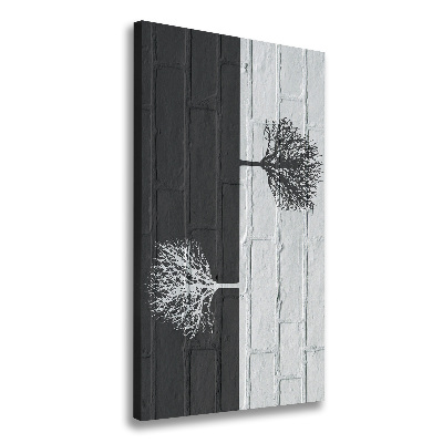 Foto obraz na płótnie pionowy Drzewa na murze