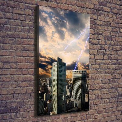Fotografía en lienzo vertical Tormenta sobre Varsovia