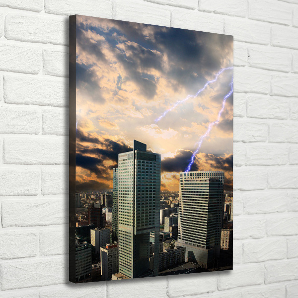 Fotografía en lienzo vertical Tormenta sobre Varsovia