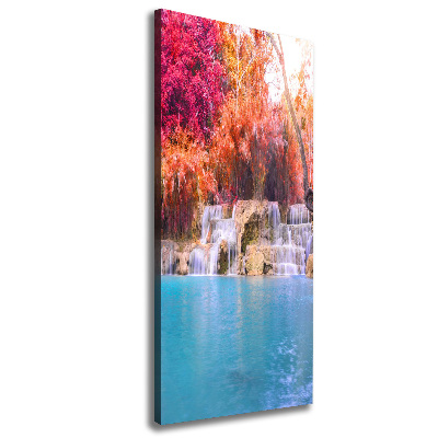 Fotografía en lienzo vertical Cascada en el bosque