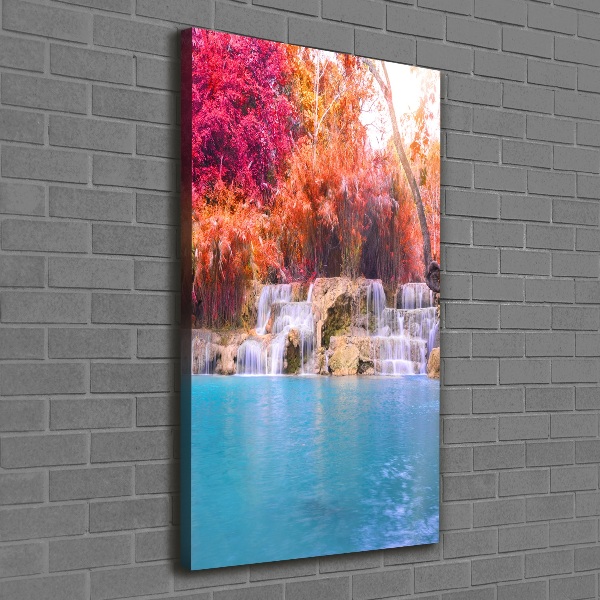 Fotografía en lienzo vertical Cascada en el bosque