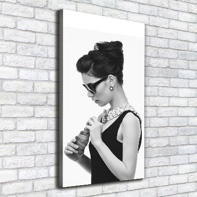 Cuadro canvas decorativo para salón vertical Mujer con gafas