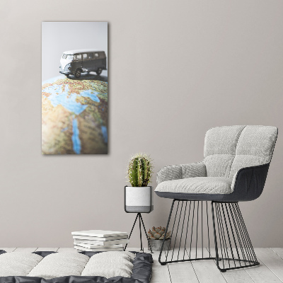 Cuadro canvas decorativo para salón vertical Furgoneta en un globo terráqueo