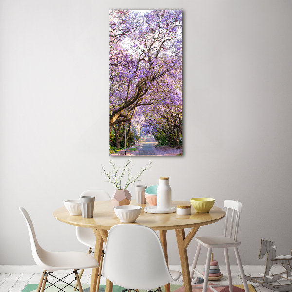 Cuadro decorativo en cristal con canto pulido vertical Camino de Jacaranda