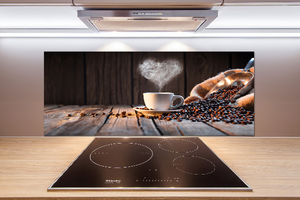 Salpicadero de cocina Una taza de café