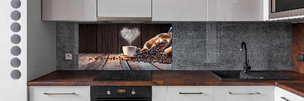 Salpicadero de cocina Una taza de café