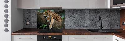 Panel para cocina Tigre en un árbol
