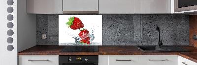 Panel de pared de cocina Fresas y agua