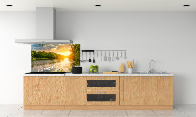 Salpicadero de cocina Crepúsculo en el río