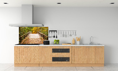 Panel de pared de cocina Puente en el bosque otoñal