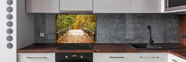 Panel de pared de cocina Puente en el bosque otoñal