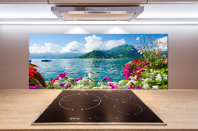 Salpicadero de cocina Flores junto al lago