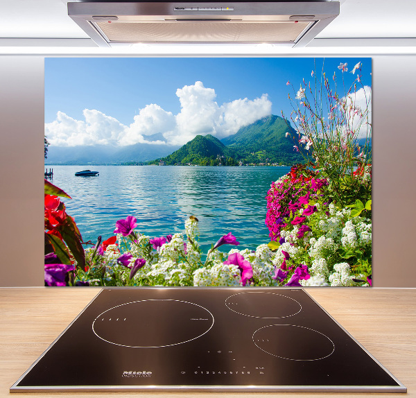 Salpicadero de cocina Flores junto al lago