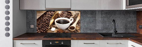 Salpicadero de cocina Una taza de café