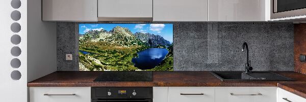 Salpicadero de cocina Un valle en las montañas