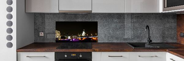 Panel między meble w kuchni Most nocą