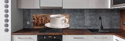 Salpicadero de cocina Una taza de café