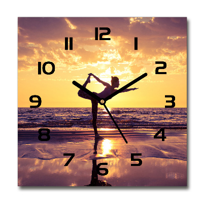 Reloj de pared cuadrado Yoga en la playa