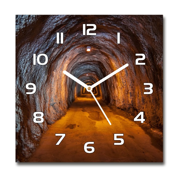 Reloj cuadrado Túnel subterráneo