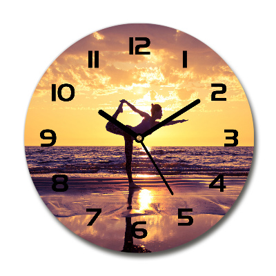 Reloj de cristal redondo Yoga en la playa