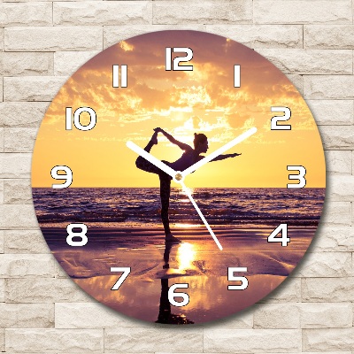 Reloj de cristal redondo Yoga en la playa