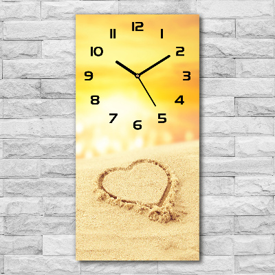 Reloj vertical Corazón en la playa