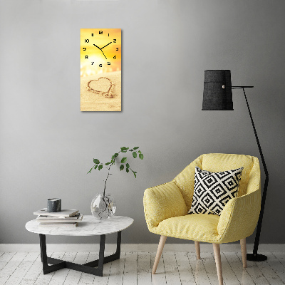 Reloj vertical Corazón en la playa