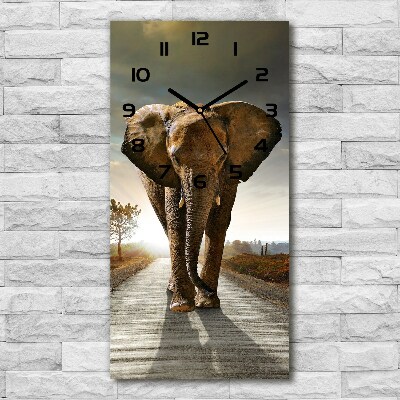 Reloj de vidrio vertical Elefante caminando