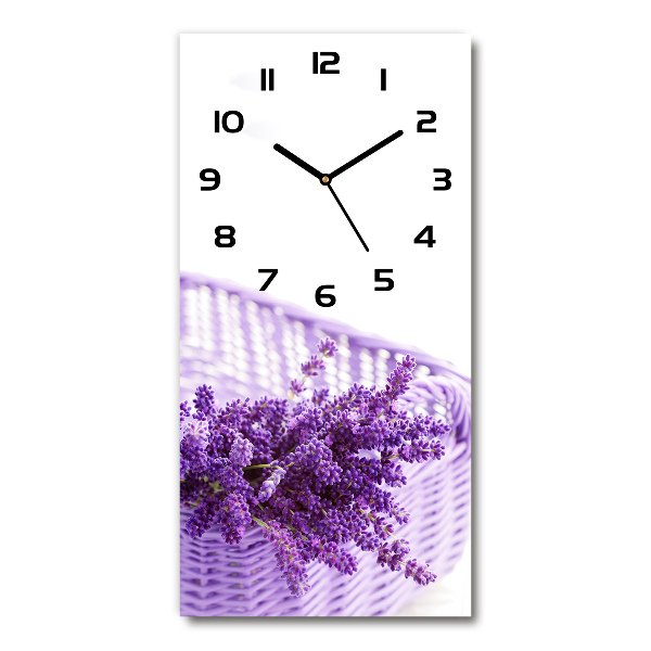 Reloj rectangular Lavanda en una cesta