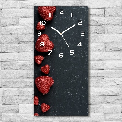 Reloj de cristal vertical Corazones en el tablero