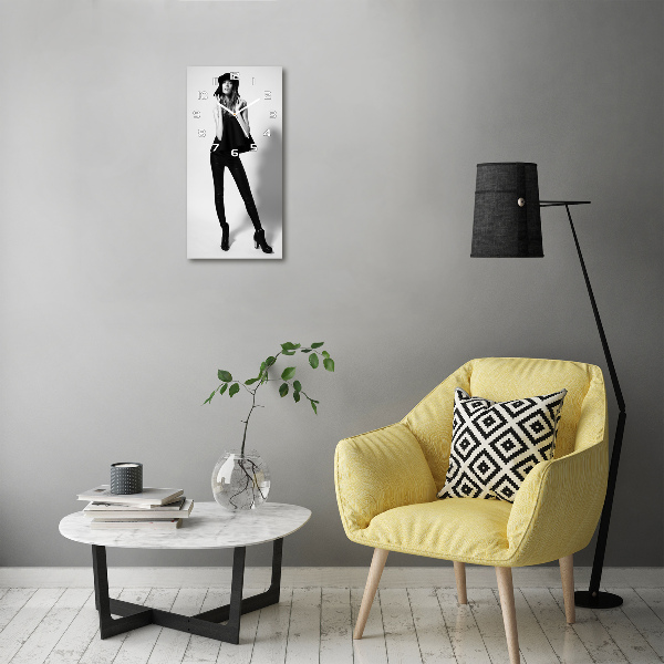 Reloj de cristal vertical Mujer de negro